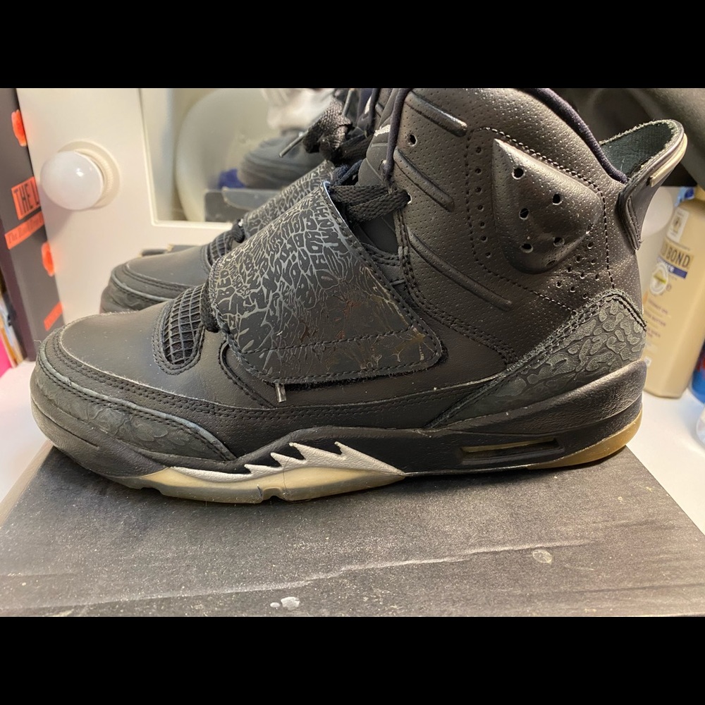 JORDAN RETRO Son of Mars